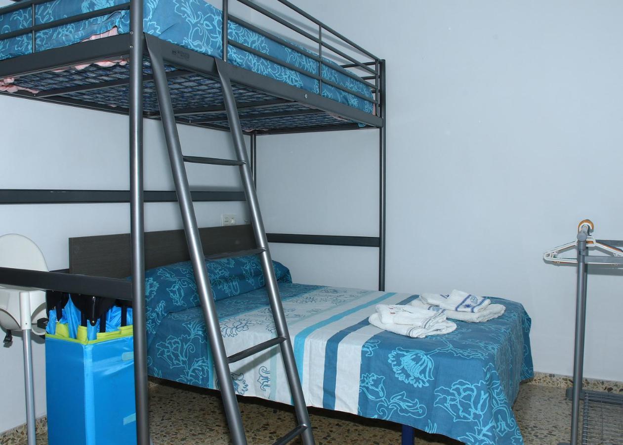 Apartamento R Y C Avilés Exteriör bild