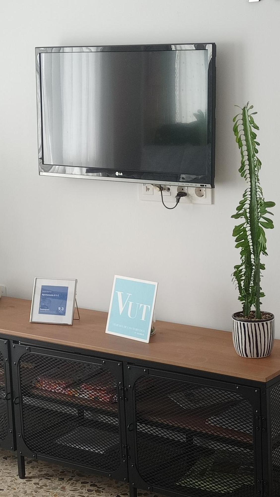 Apartamento R Y C Avilés Exteriör bild